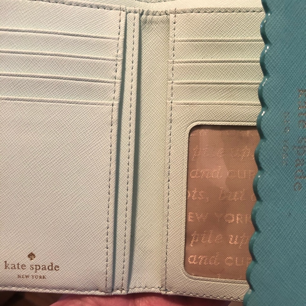 Kate Spade wallet - Picture 4 of 6
